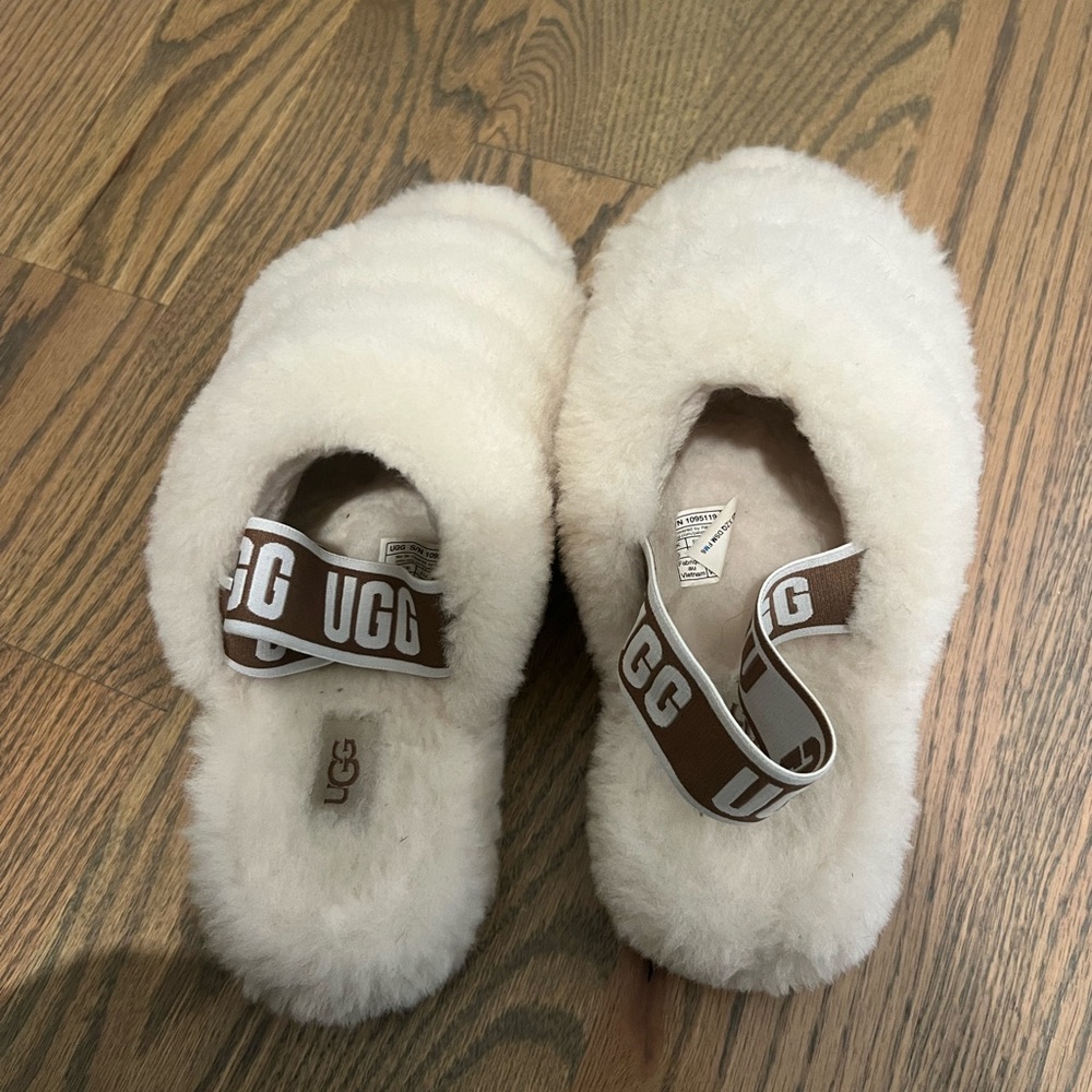 UGG Soft Cream Footwear